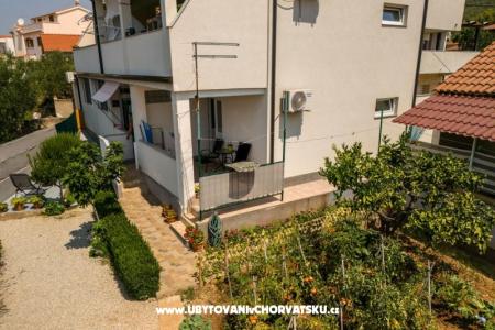 Apartments Zdenka Vodice Croatia