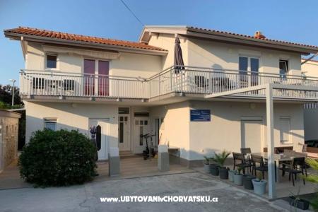 Apartments Arny photo 4