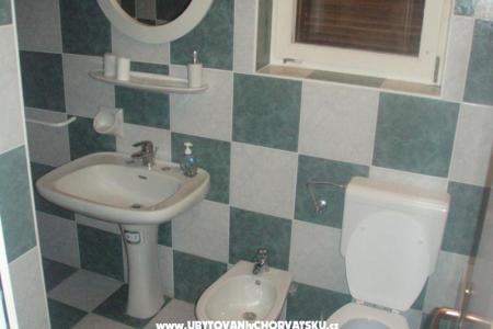 Apartments Cvitan photo 4