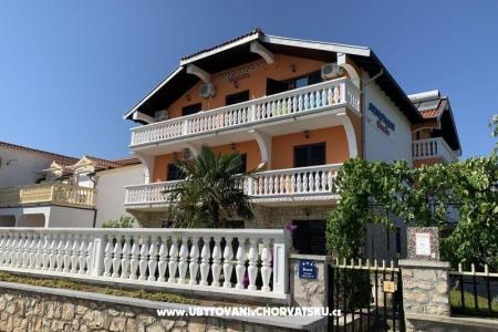  Apartments - Emelie  Vodice Croatia