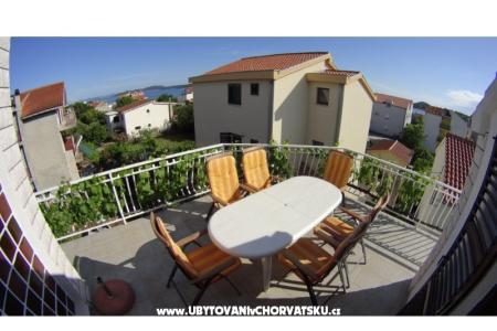 Apartments Milka-Jure Srima-Vodice photo 4