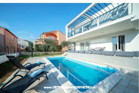 Beach Villa with pool Tribunj photo 2
