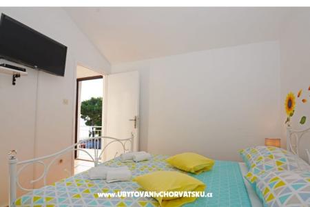 Jona Apartments photo 5