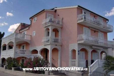 Vila Tonimir Vodice Croatia