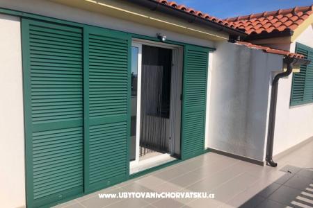Penthouse with pool Ruža photo 4