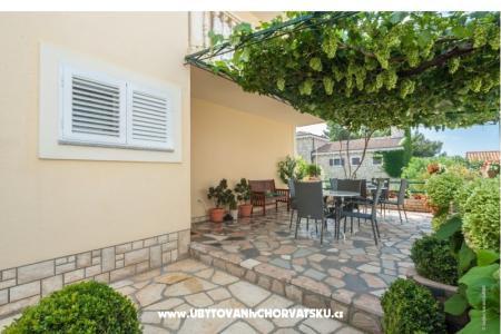 Apartment Slavica photo 2