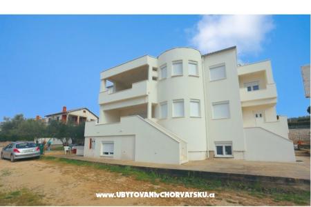 Apartments Sandra (100 m more) Zadar Croatia