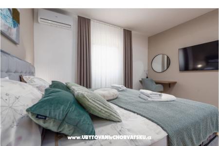Apartment Luxe Holiday Home photo 4