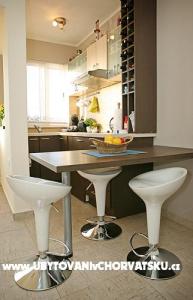 Apartment Ana photo 2