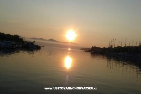 Esso Grande photo 3
