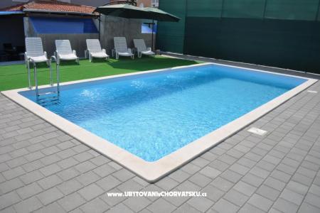 House s bazenom Gaspar photo 2