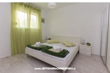 Apartments Nella photo 3