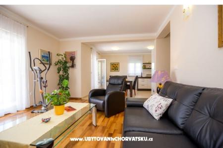 Apartment with pool ViGo photo 4