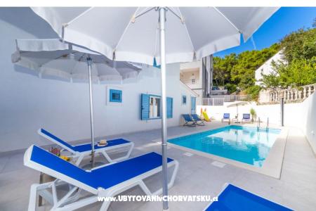 GaLa Apartments photo 2