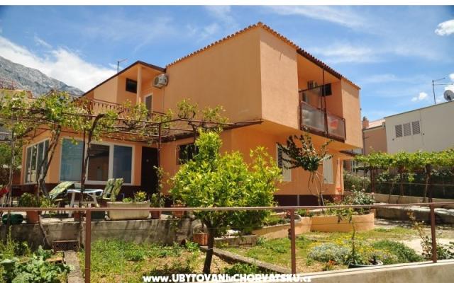 Apartments i sobe PAULA – Accommodation Baska Voda Kroatië