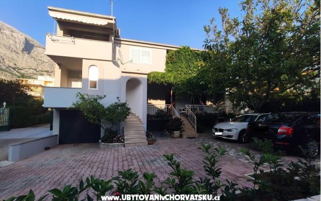 Villa Ivanka – Accommodation Baska Voda Kroatië