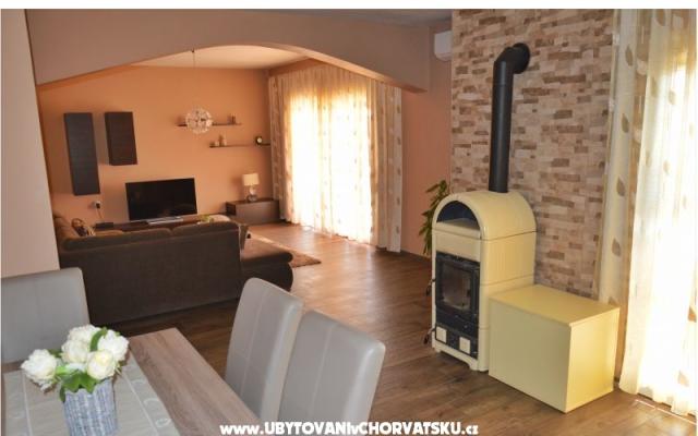 Aparatmani Adrian – Accommodation Bibinje Kroatië