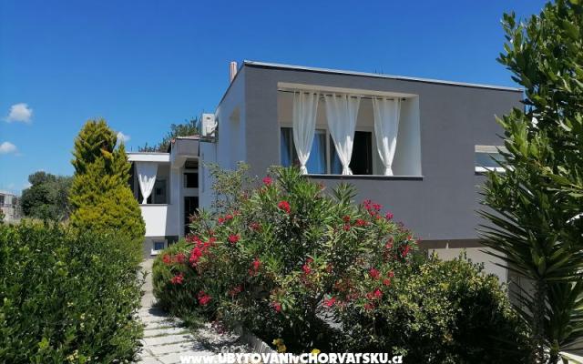 Apartments Dora  – Accommodation Bibinje Kroatië