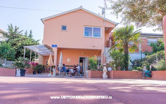 Apartments Ljubica i Toše – Accommodation Bibinje Kroatië