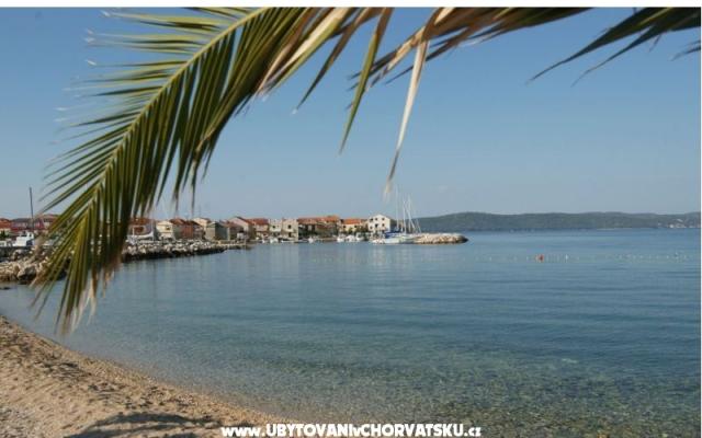 Lovely Place by the Sea – Accommodation Bibinje Kroatië