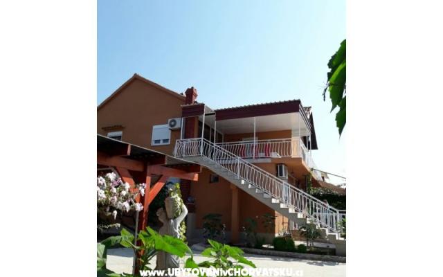 Apartment Sara  – Accommodation Bibinje Kroatië