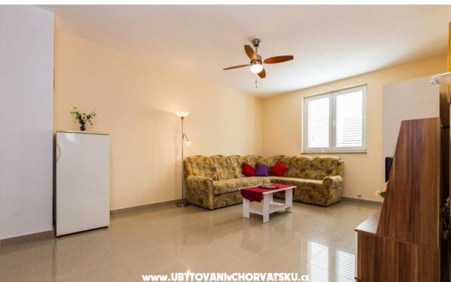 Apartments Antonela – Accommodation Biograd Kroatië