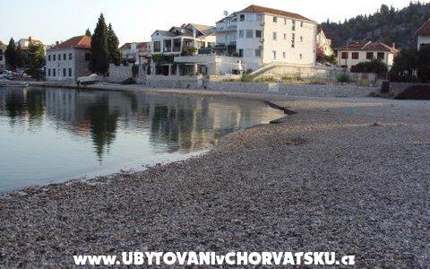 Apartments Medar – Accommodation Blace Kroatië