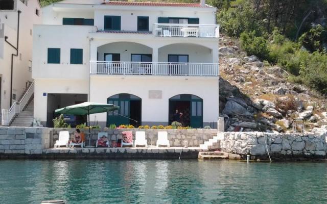 Villa Mala – Accommodation Blace Kroatië