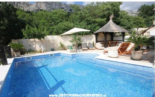 Stone Brela- swimming pool, grill – Accommodation Brela Kroatië