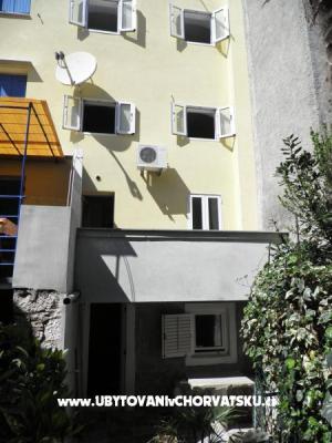 Apartments Mario – Accommodation Island of Cres Kroatië