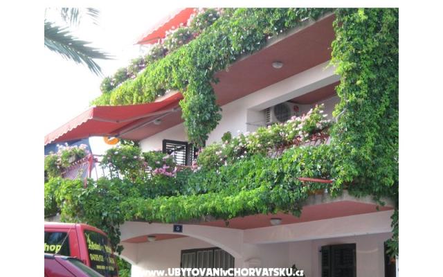 Apartments Edita – Accommodation Dugi Rat Kroatië