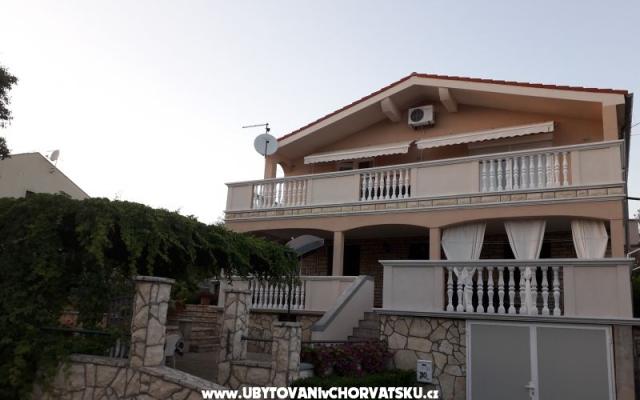 Apartment Suzy – Accommodation Sv. Filip i Jakov Kroatië