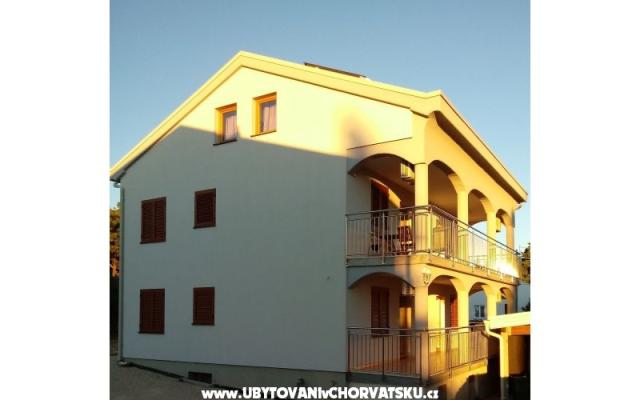 Apartments Lukić – Accommodation Sv. Filip i Jakov Kroatië