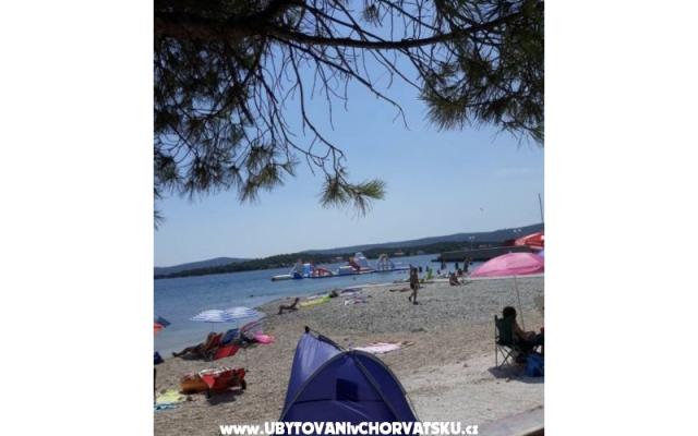 Vacation house Velmer – Accommodation Sv. Filip i Jakov Kroatië