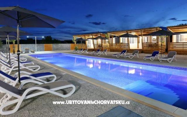 Mobile Home Kos – Accommodation Sv. Filip i Jakov Kroatië