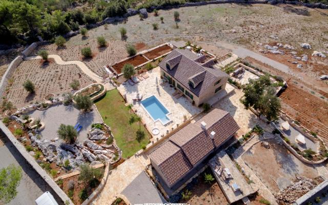 VILLA HARPOCRATES – Accommodation Island of Hvar Kroatië