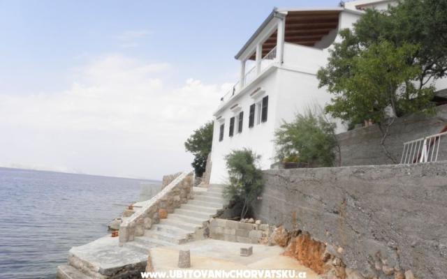 Apartments Neda – Accommodation Karlobag Kroatië