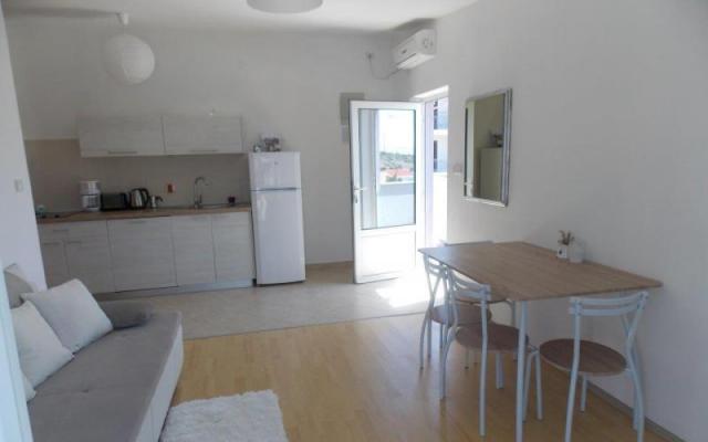 Cesarica Stars – Accommodation Karlobag Kroatië