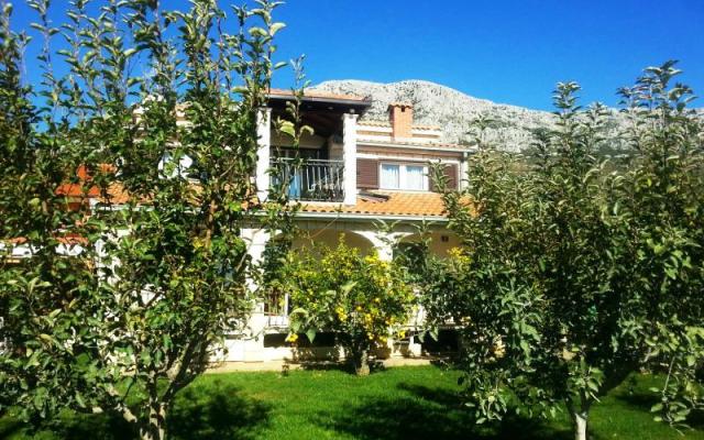Apartment M&amp;J – Accommodation Kastela Kroatië