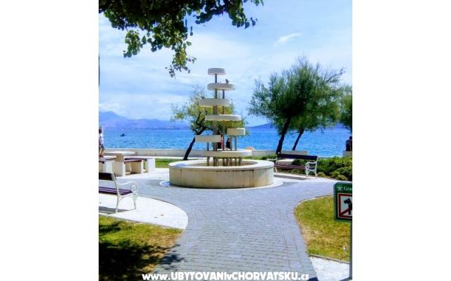 Apartment Cvak 2+2 – Accommodation Kastela Kroatië