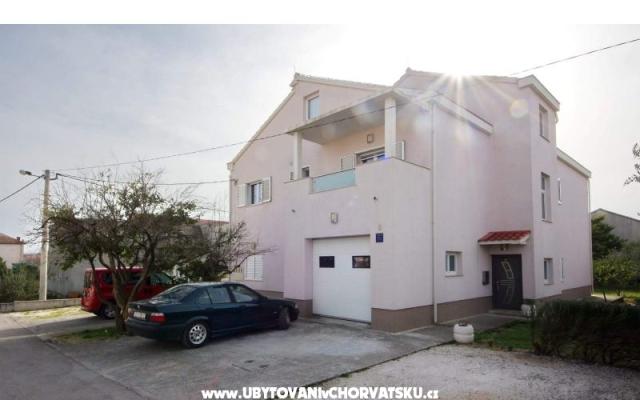 Apartments Tihana – Accommodation Kastela Kroatië