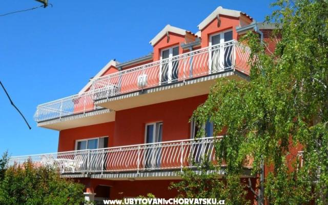 Deluxe Apartments Red Sunset – Accommodation Kastela Kroatië