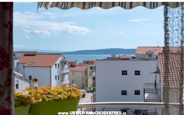 Sikuli – Accommodation Kastela Kroatië
