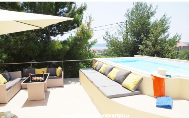 Split View – Accommodation Kastela Kroatië