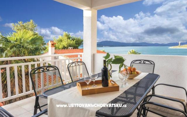 Apartment Mediteranska kuća – Accommodation Klek Kroatië