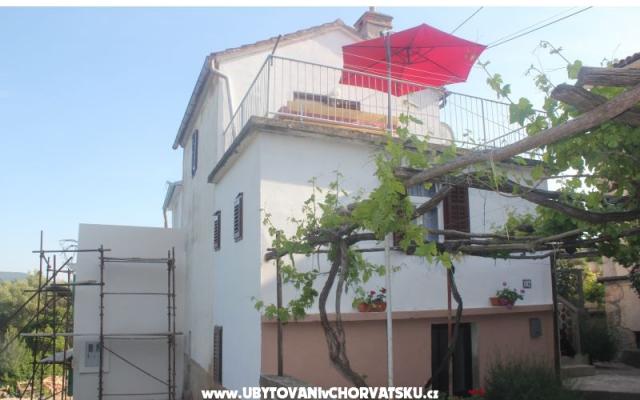 Vacation house Martinčić – Accommodation Island of Krk Kroatië