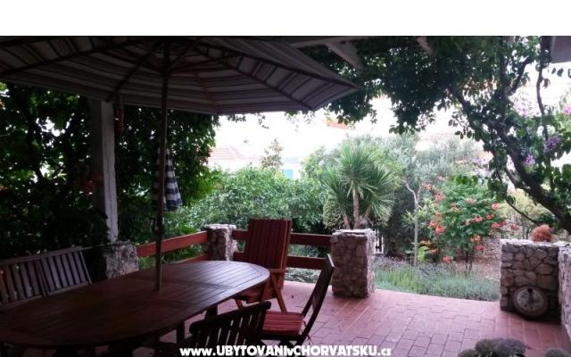 House Jukic – Accommodation Marina - Trogir Kroatië
