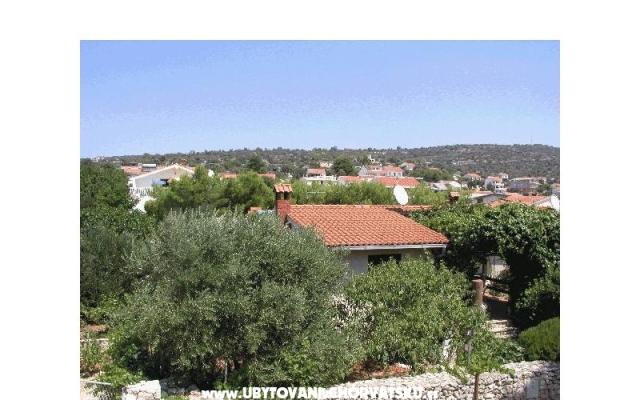 House Ticinovic  – Accommodation Marina - Trogir Kroatië