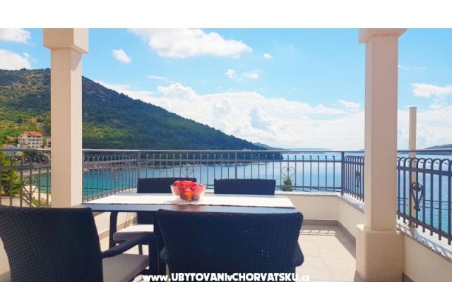 Villa Bilic – Accommodation Marina - Trogir Kroatië