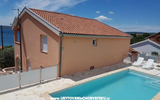 Villa Maja – Accommodation Maslenica Kroatië